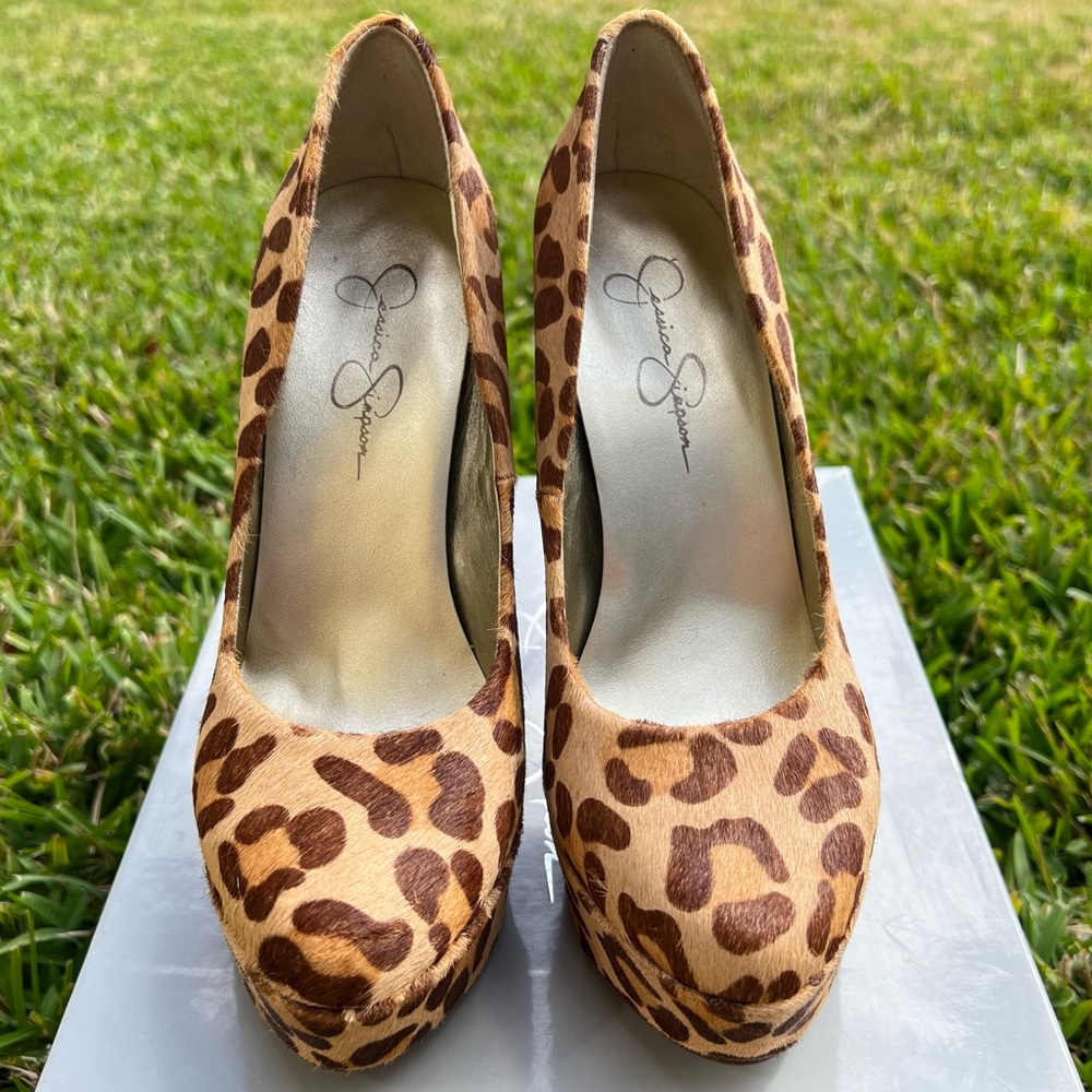 Jessica Simpson pony hair Wale heels